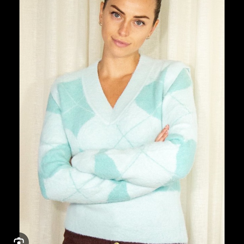 House of Sunny Attachable V-Neck Sweater Vest